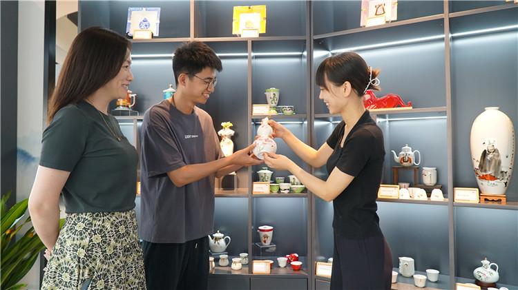 组图丨看唐山消费如何旺起来4.jpg