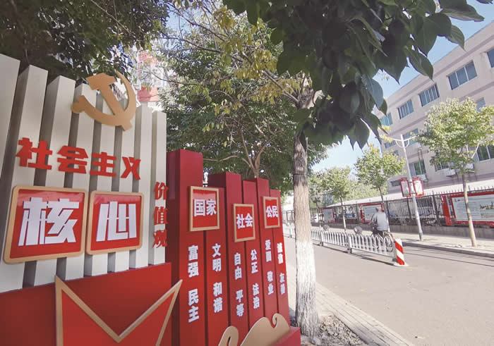 改造背街小巷 提升城市品质.jpg
