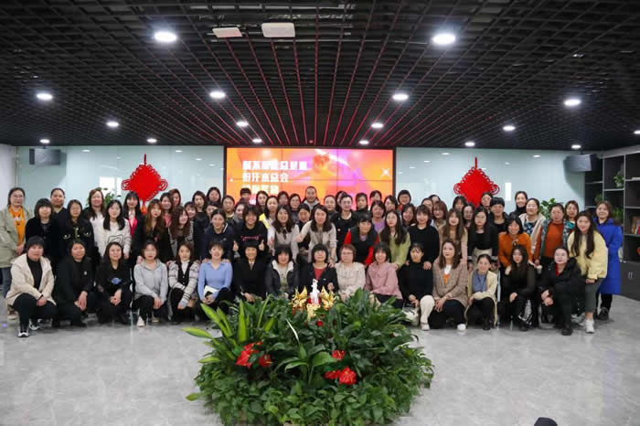 唐山妇联：多措并举服务女高校毕业生创业就业1.jpg