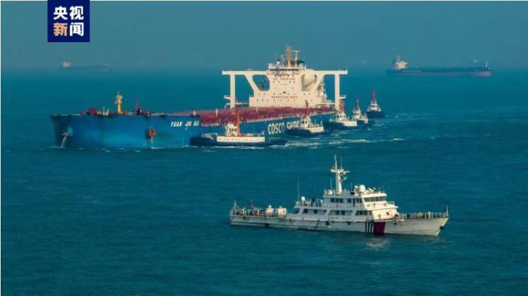 渤海40万吨级船舶深水航路“新通道”成功打通！“远津海”安全靠泊曹妃甸港区矿石码头1.jpg