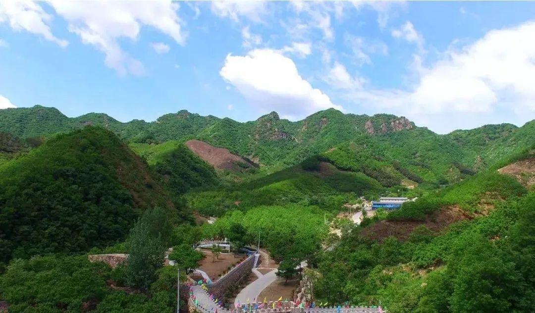一起看看遵化山巅美景6.jpg