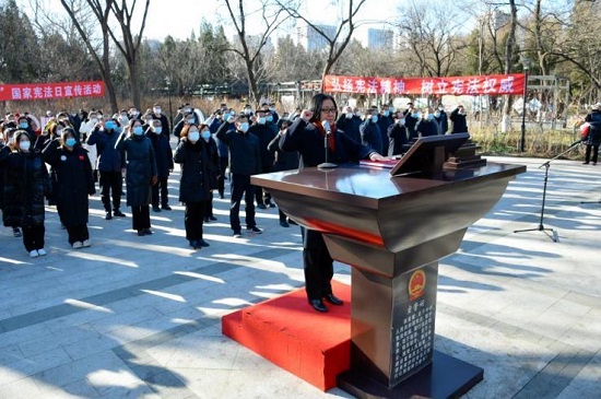 人大常委1.jpg