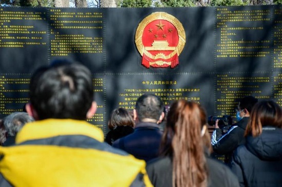 人大常委3.jpg