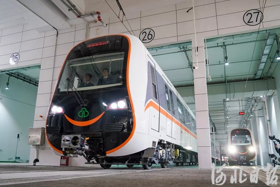 “唐山造”智能地铁列车助力福建省首条全自动地铁线路开通运营41.jpg