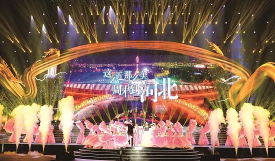金秋，凤凰城精彩绽放1.jpg