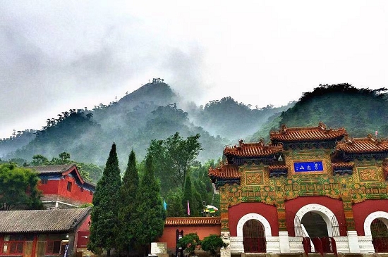 Jingzhong Mountain (4A)