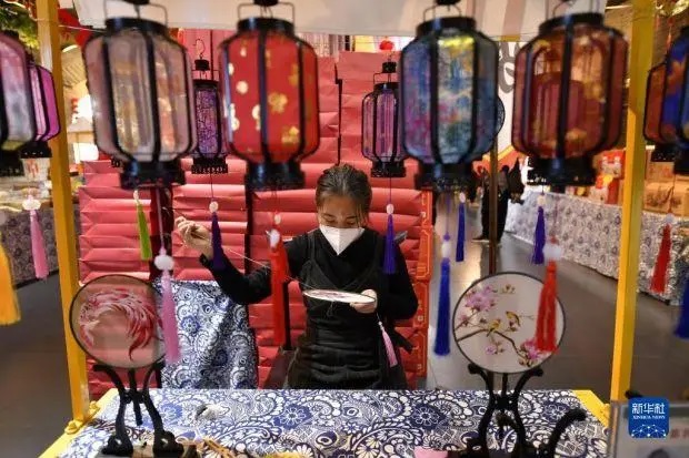 “非遗”年货节 红火迎新春3.jpg