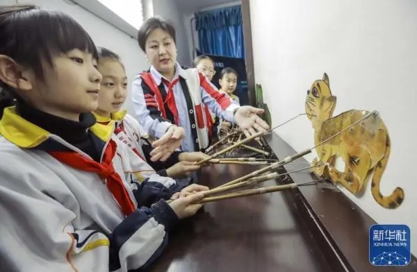 河北唐山：落实“双减”课后服务 传承非遗文化2.jpg