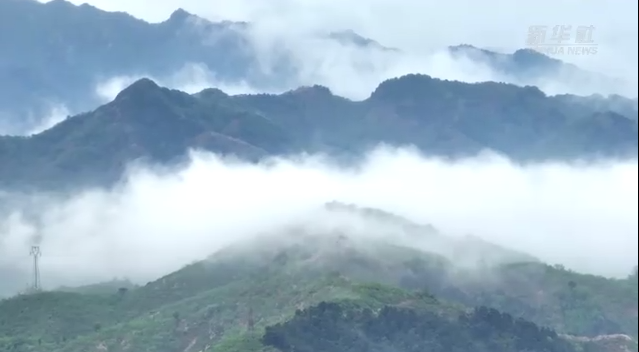 河北遵化：云涌燕山景如画