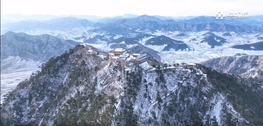 唐山迁西：雪后景忠山 壮美如画卷