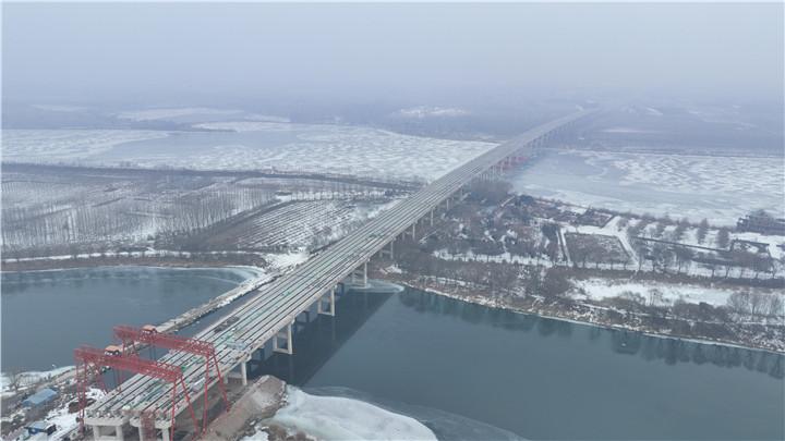 唐秦高速唐山段圆满完成年度建设目标1.jpg