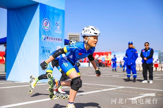 京津冀速度轮滑邀请赛在唐山举办1.jpg