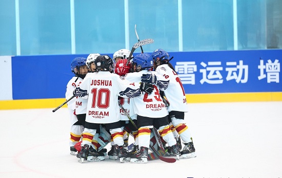 第二届“瑞翔杯”全国青少年冰球邀请赛在唐举行1.jpg