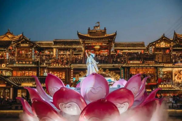 单日游客量11.8万人次！河头老街登顶抖音全国景点榜5.jpg