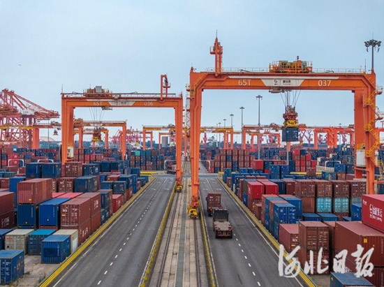 唐山推动经济健康发展人民生活品质提升