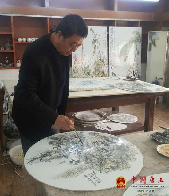 中国陶瓷艺术大师赵国青:云自无心水自闲