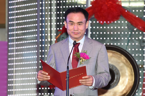 亚洲硅业董事长_青海亚洲硅业宿舍图片(2)